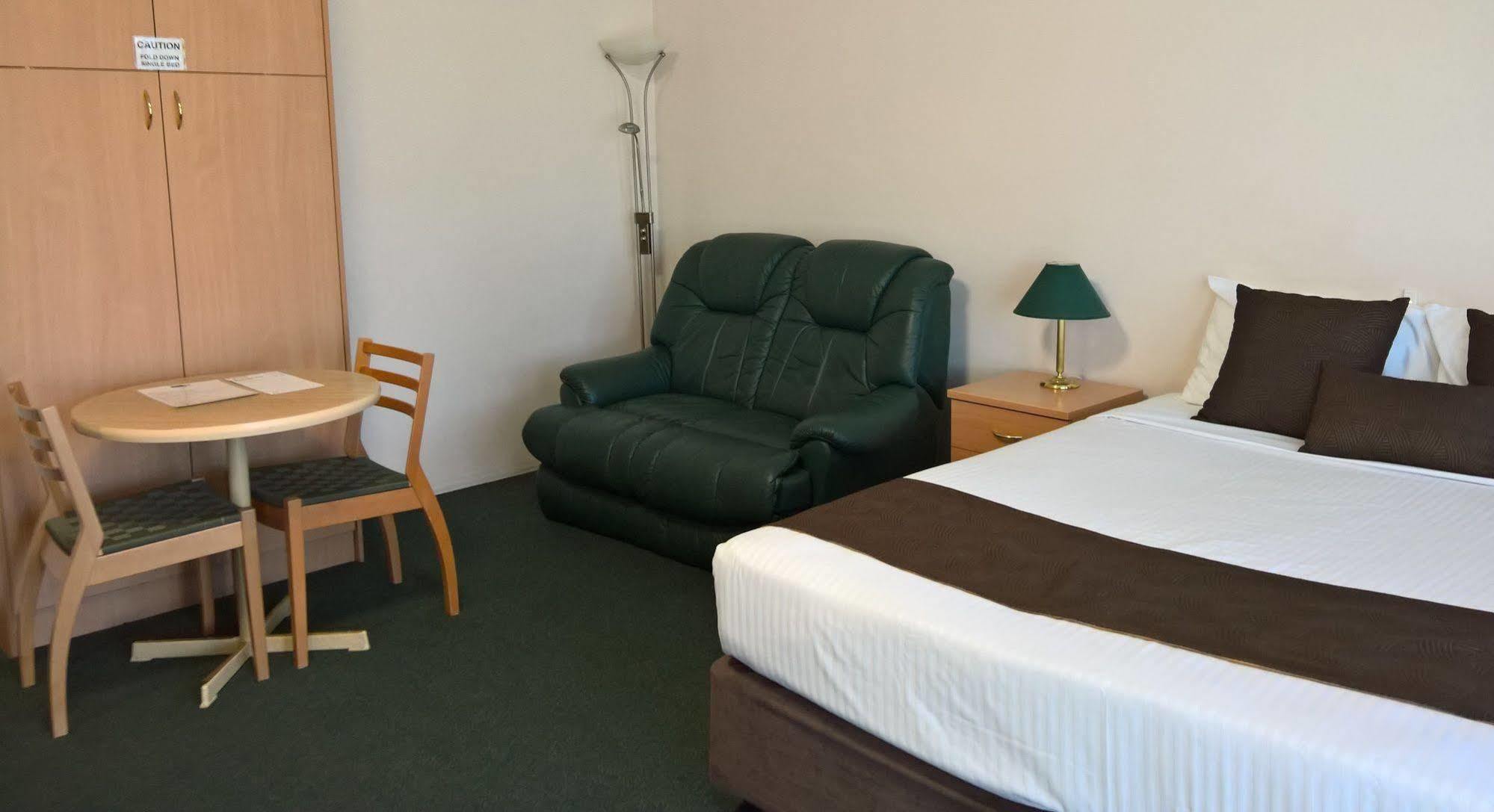 Mid City Motor Inn Singleton Eksteriør billede